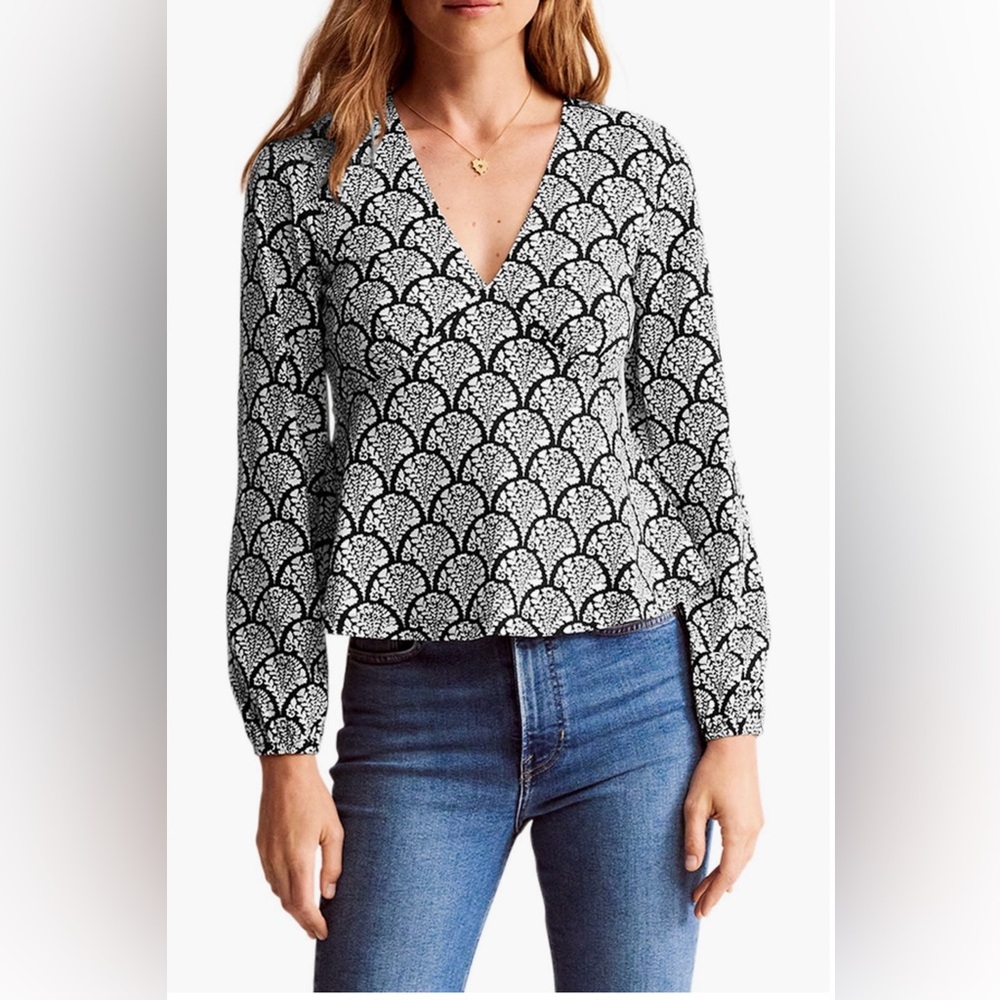 Boden Women's Blossomy V-Neck Peplum Top